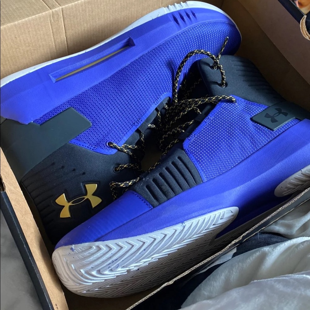 COPY - UA shoes for men size 12